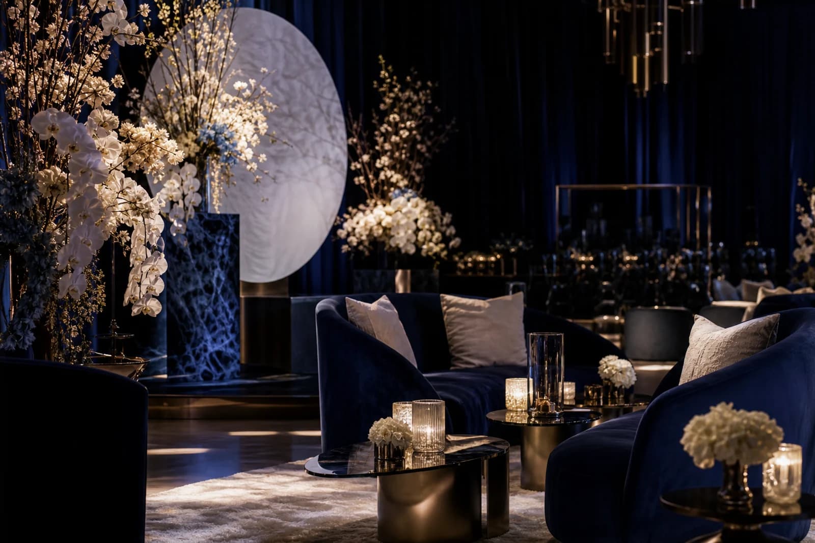 Suspended glass lighting installation